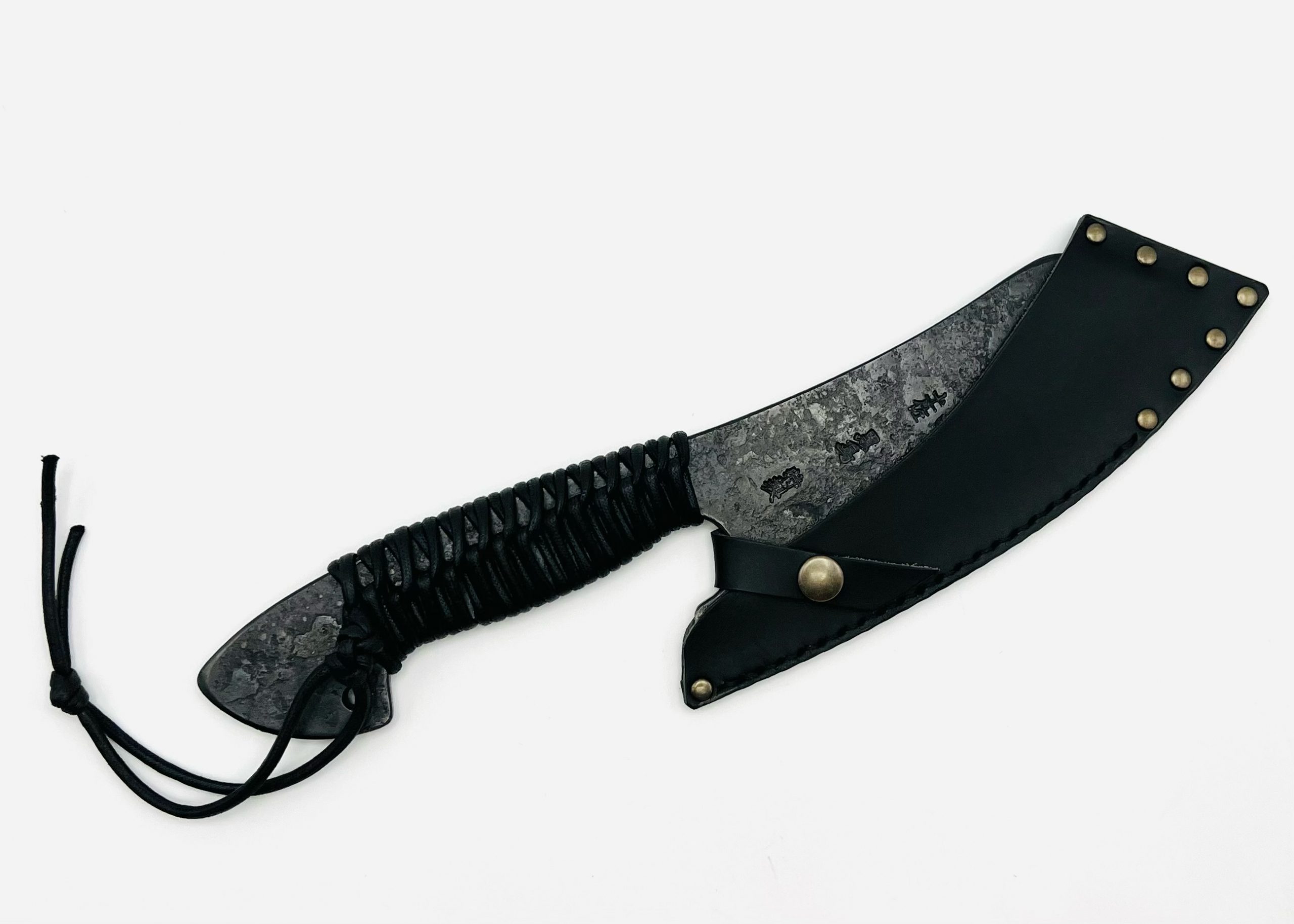 鉄鋼 青紙二号 黒打ちブッチャーナイフ6寸 紐巻(黒) - 画像 (2)