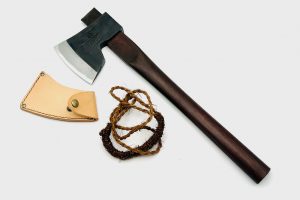 樫柄　鉄・鋼（青二）手斧（大）　シュロ縄＆革シース付
