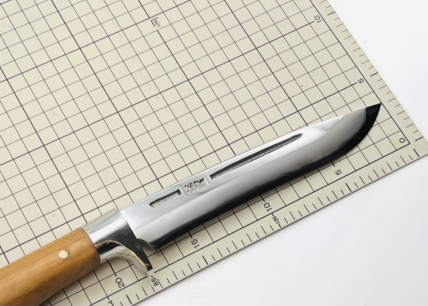 桜柄 銀三ステンレス 剣鉈6寸 型押しシース付 - 画像 (4)