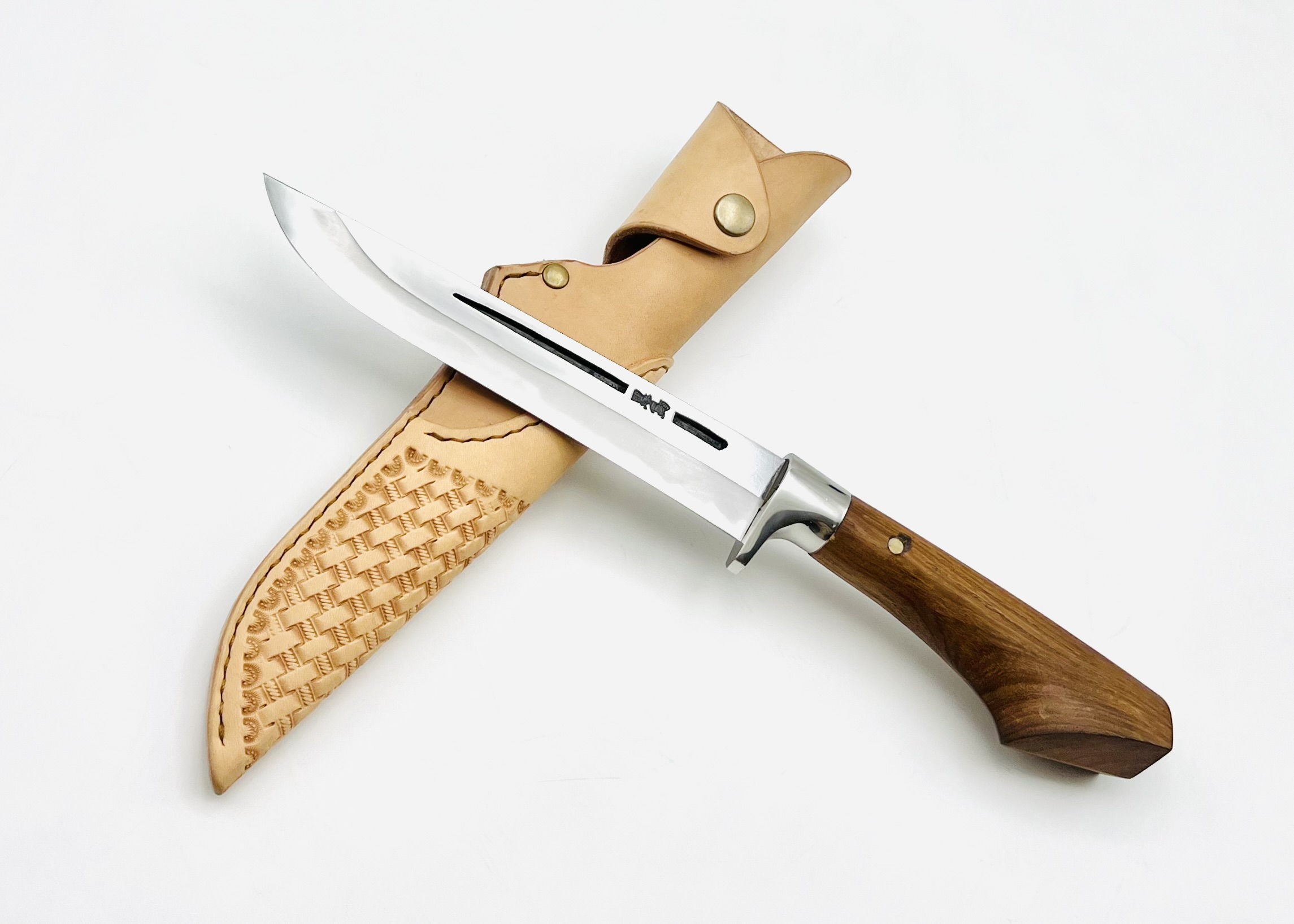 鉄・鋼(青二)槐柄 剣鉈 6.5寸 型押しシース付